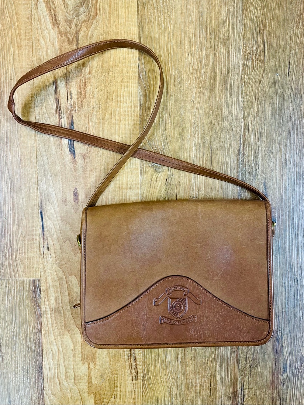 Vintage Brigade Leatherware Galco International Town & Country B160 Purse Bag